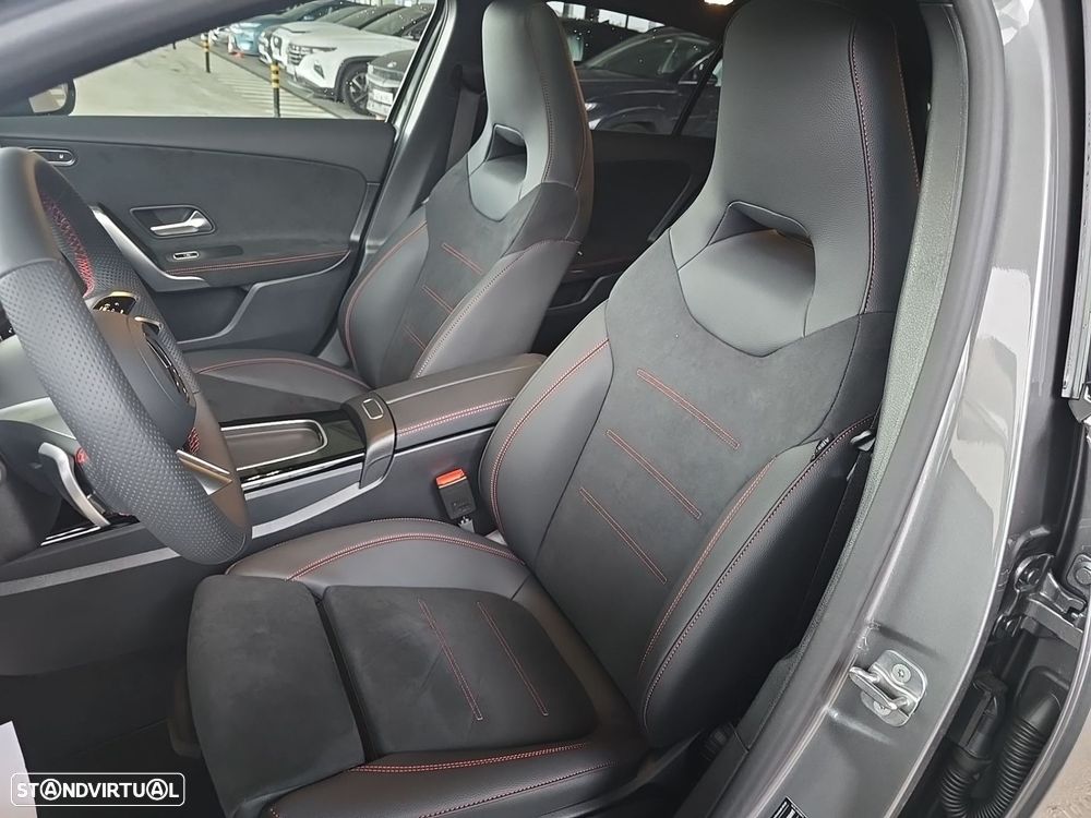 Mercedes-Benz A 180 d — fotografia 14