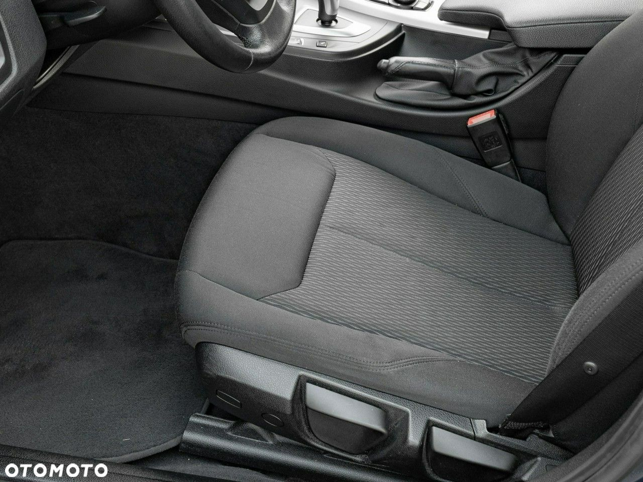 BMW Seria 3 330i xDrive Advantage - 14