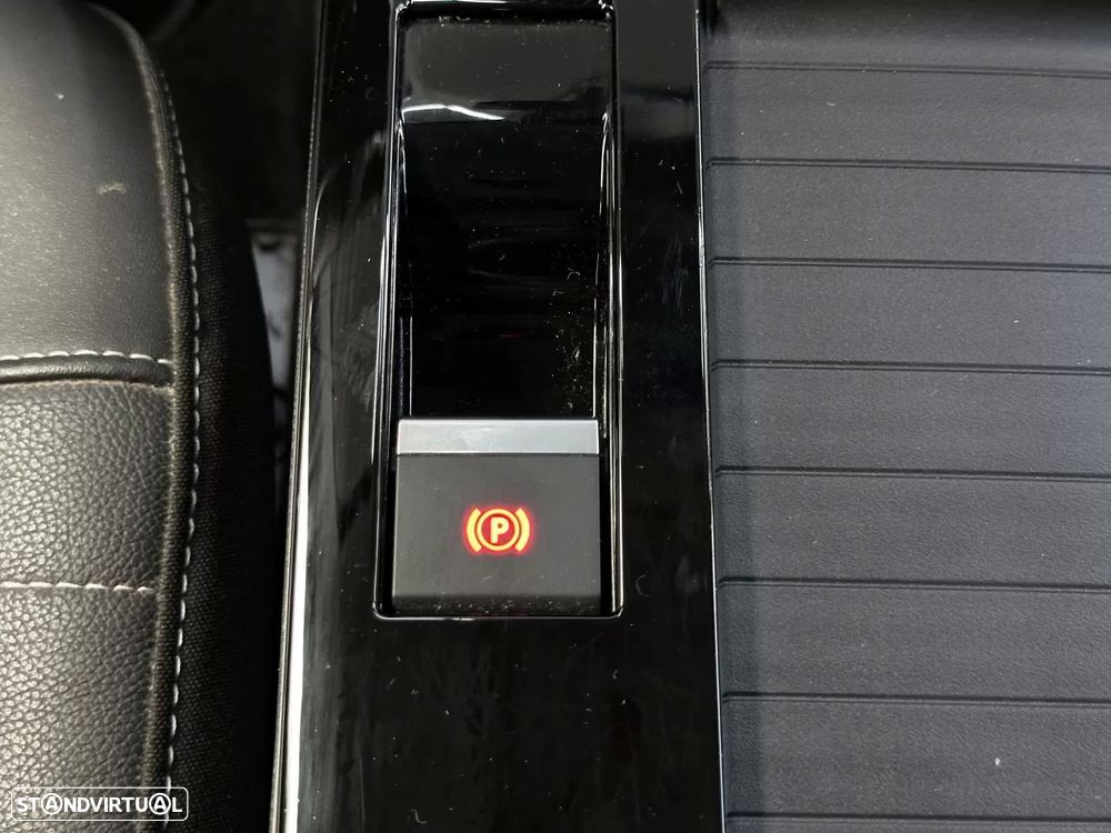 Citroën C4 PureTech 130 Stop&Start EAT8 SHINE - 30