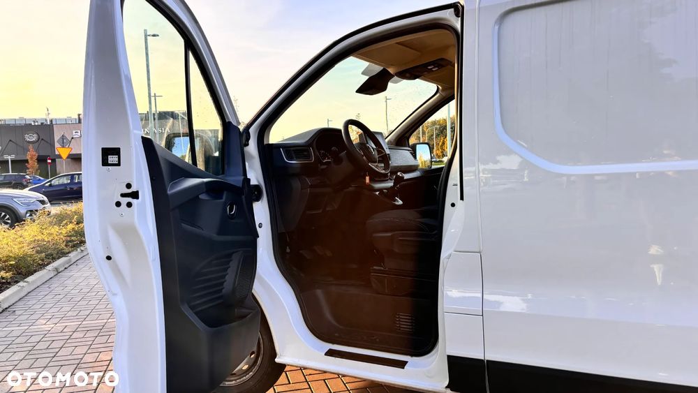 Renault Trafic - 9