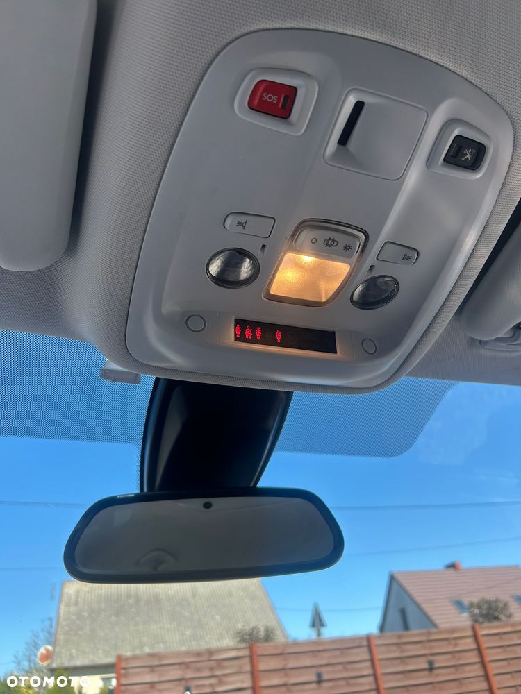 Peugeot 308 1.5 BlueHDi Active S&S EAT6 - 20