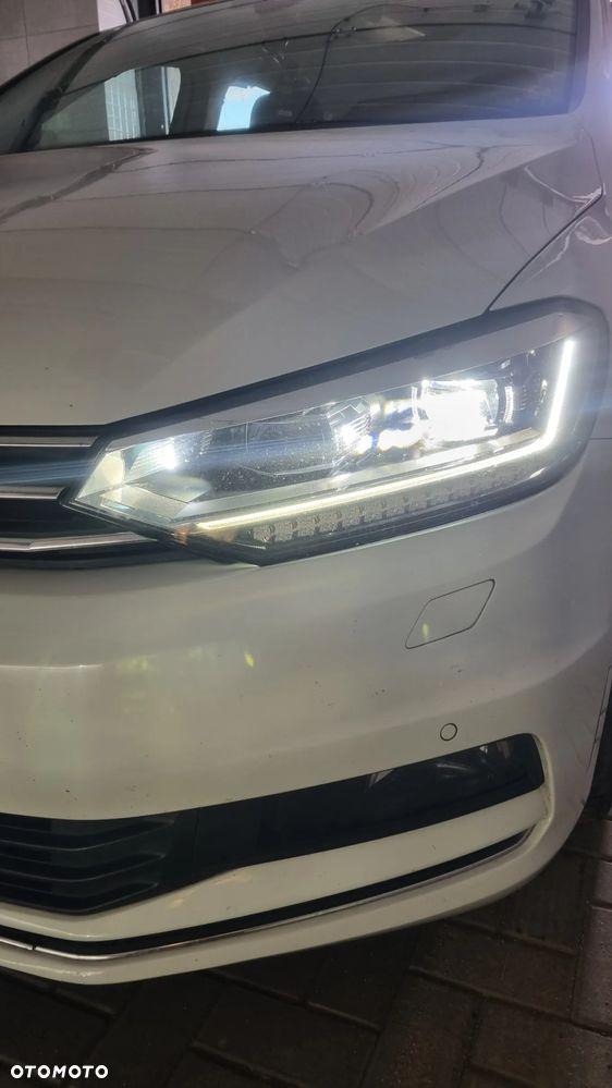 Volkswagen Touran 2.0 TDI BMT Highline DSG - 32