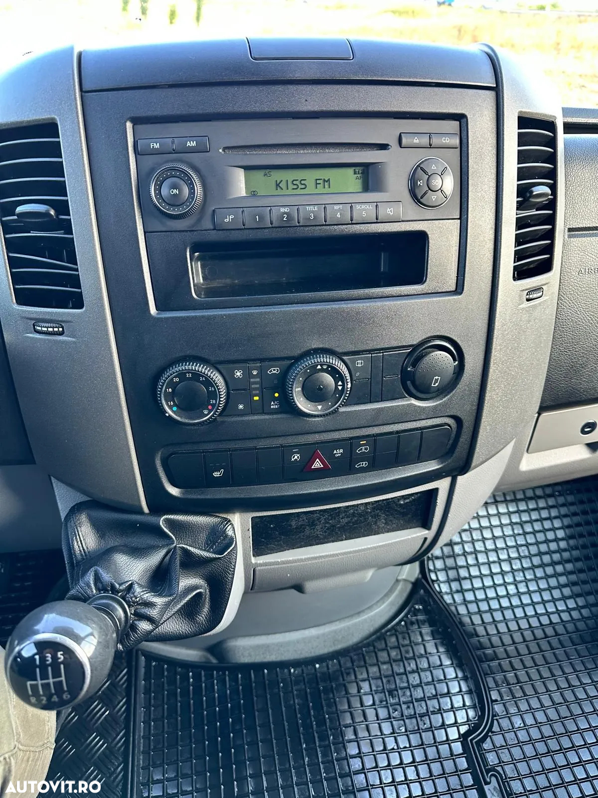 Volkswagen Crafter - 9