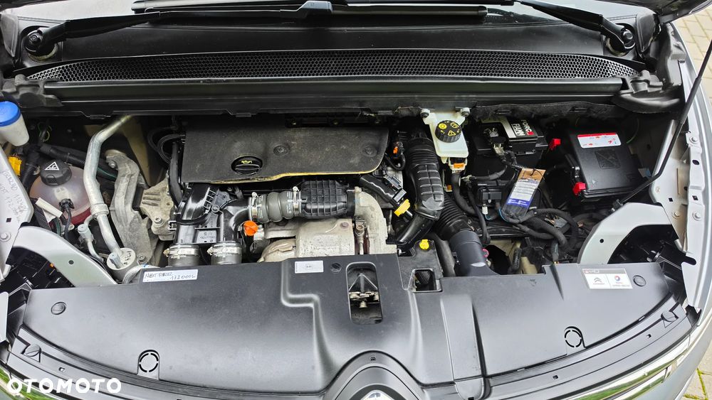 Citroën C4 Grand Picasso 1.6 BlueHDi MoreLife S&S EAT6 - 28