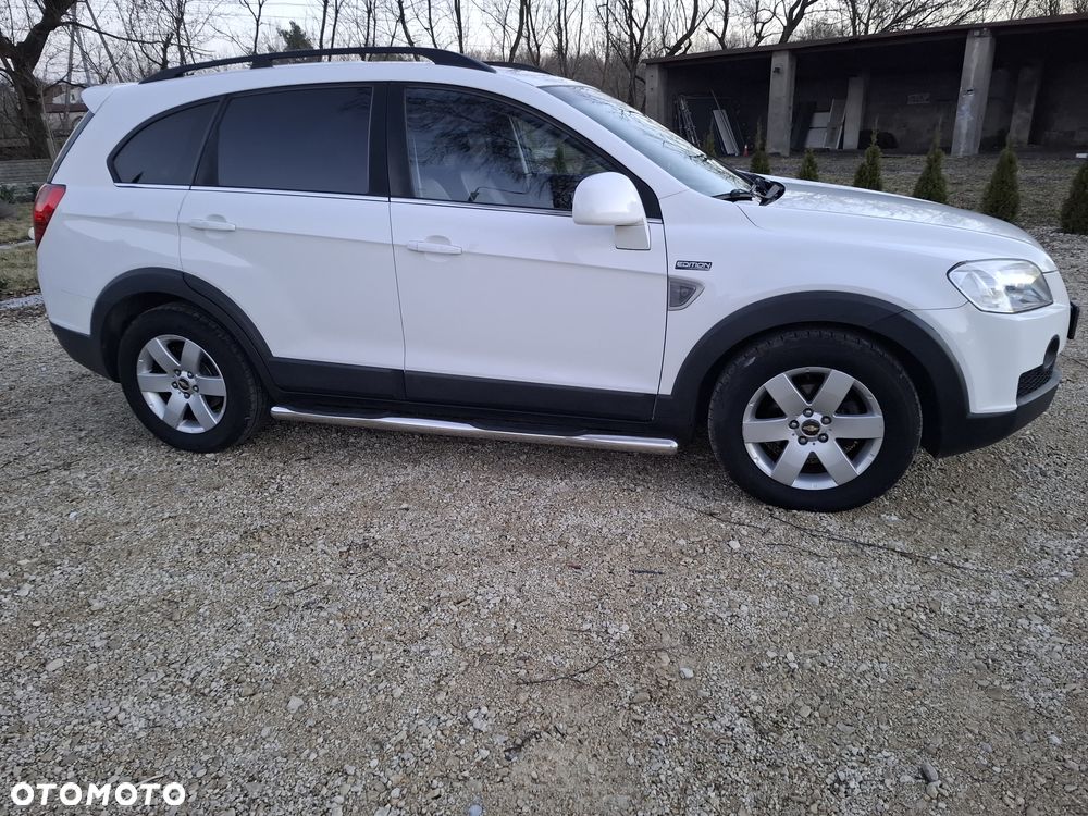 Chevrolet Captiva 2.0 d High - 3
