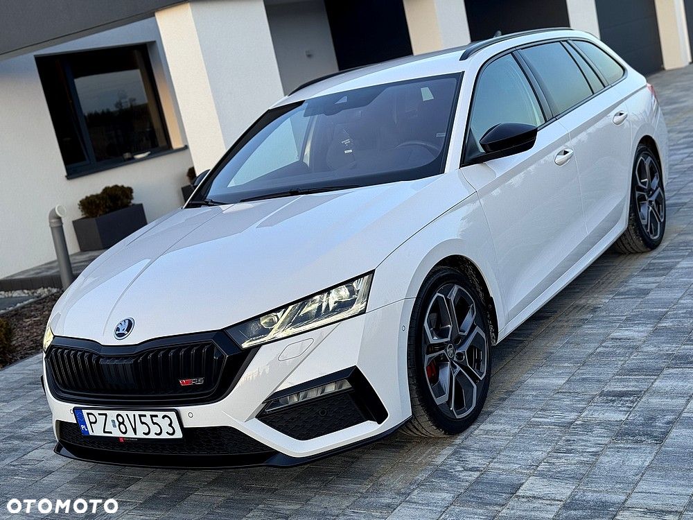 Skoda Octavia 2.0 TDI DSG RS Plus - 1