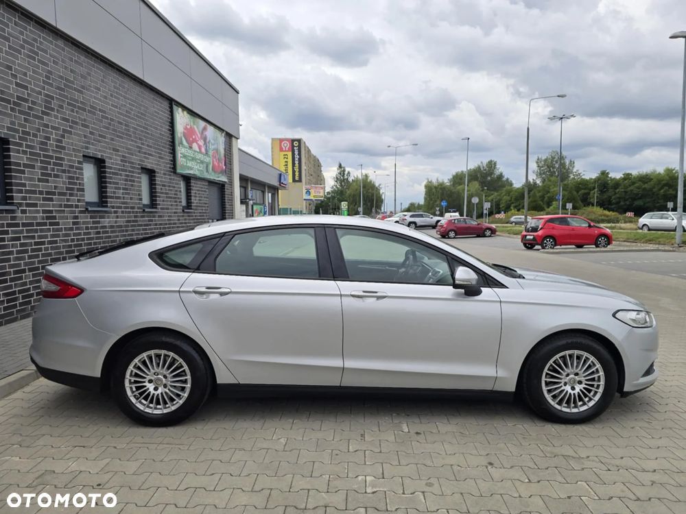 Ford Mondeo 2.0 TDCi Ambiente - 35