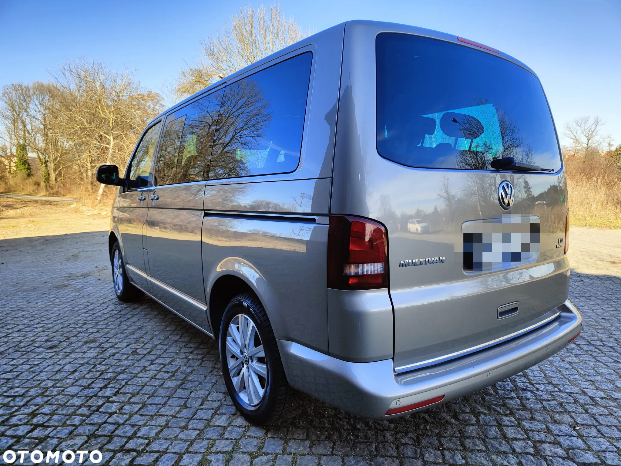Volkswagen Multivan - 5