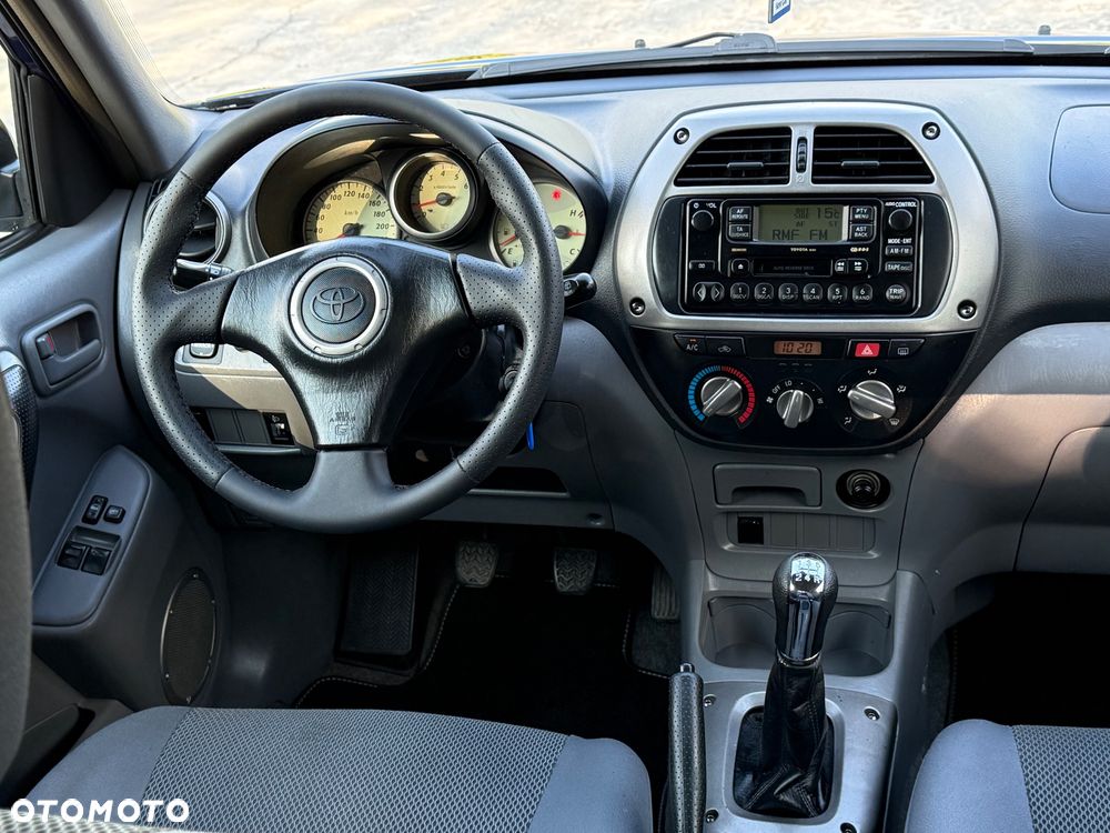 Toyota RAV4 2.0 VVT-i Sol - 13