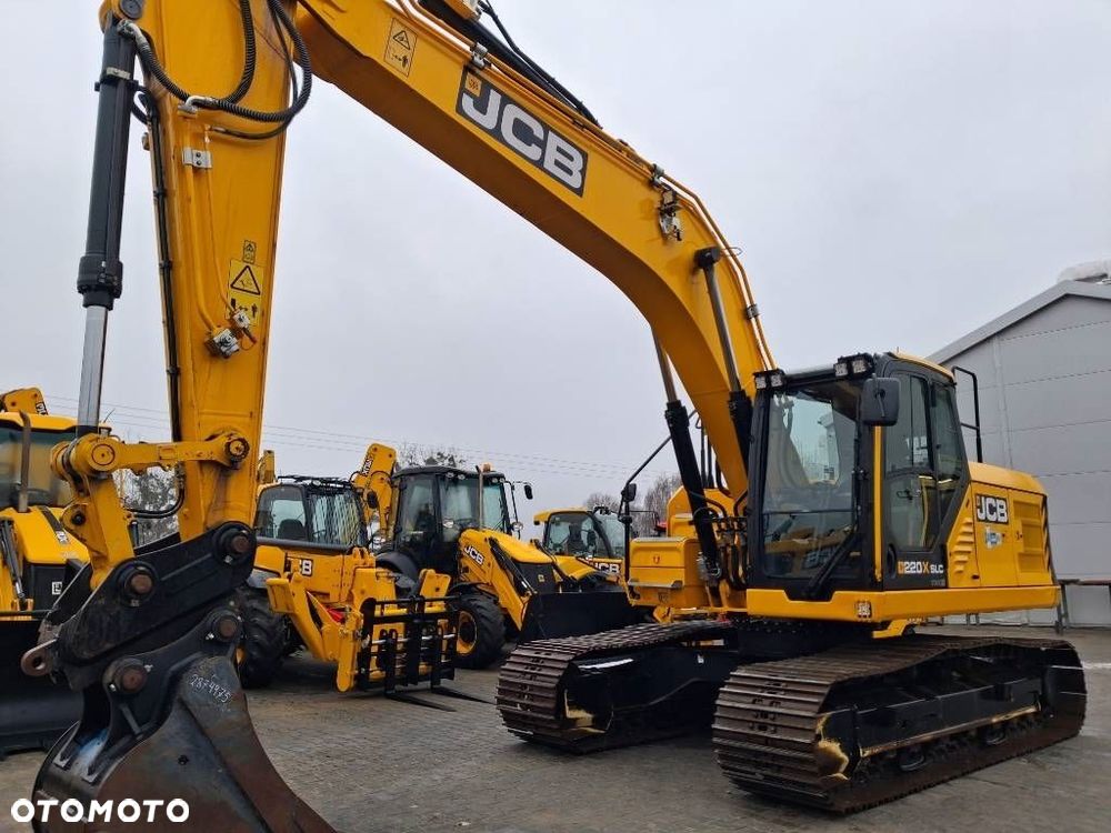 JCB 220X - 7