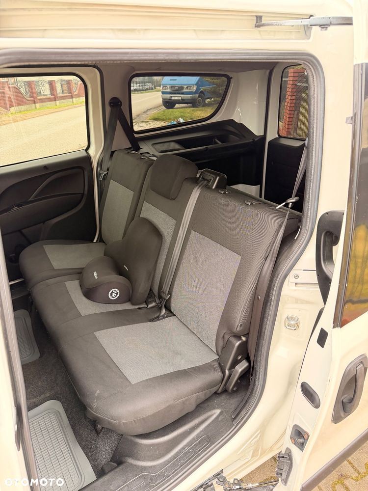 Fiat Doblo 1.4 T-Jet 16V Lounge - 10