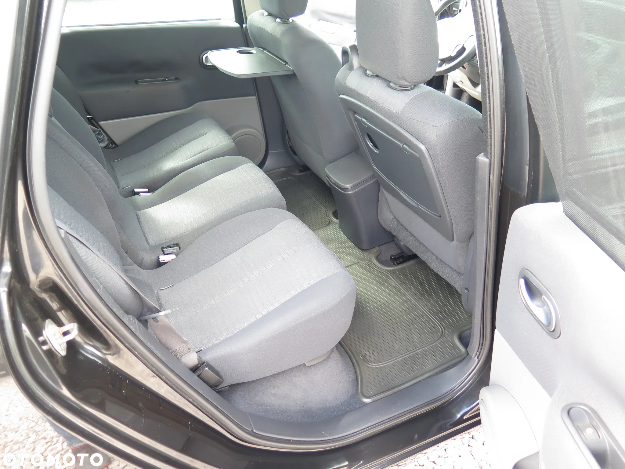 Renault Scenic 1.6 16V 110 Authentique - 26