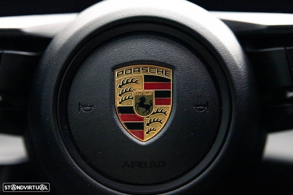 Porsche Taycan 4S Bateria Performance Plus - 28