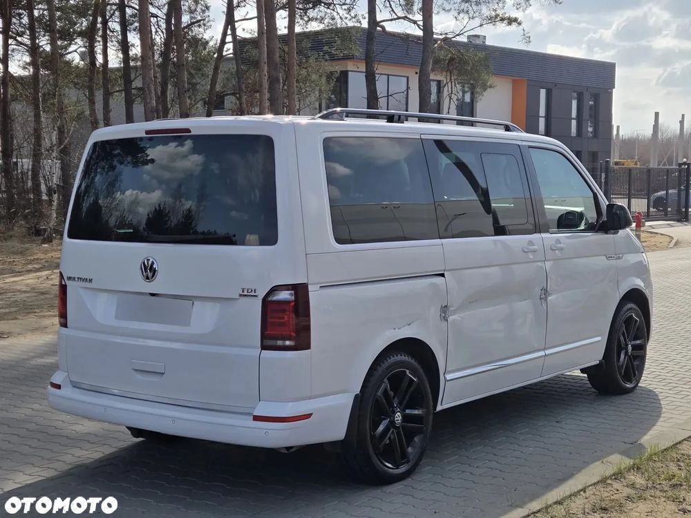 Volkswagen Multivan - 17