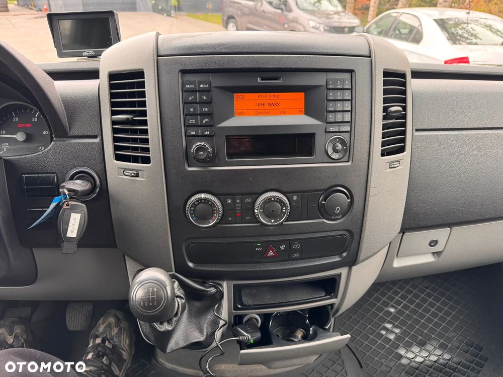 Mercedes-Benz SPRINTER SREDNIAK KLIMATYZACA - 30