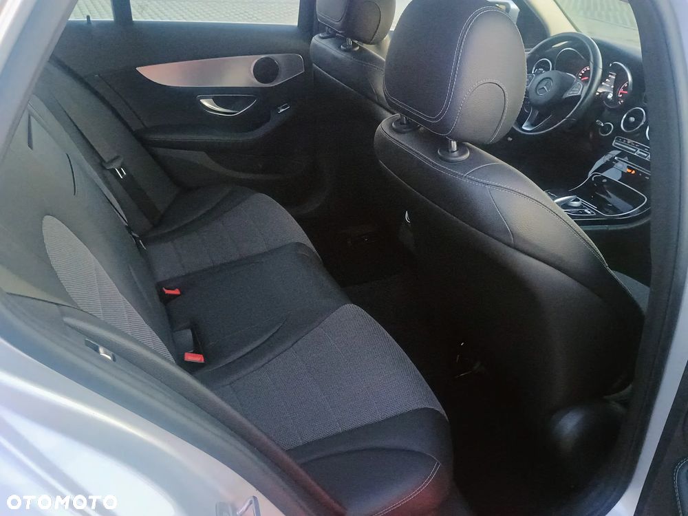Mercedes-Benz Klasa C 200 4Matic 9G-TRONIC Avantgarde - 19