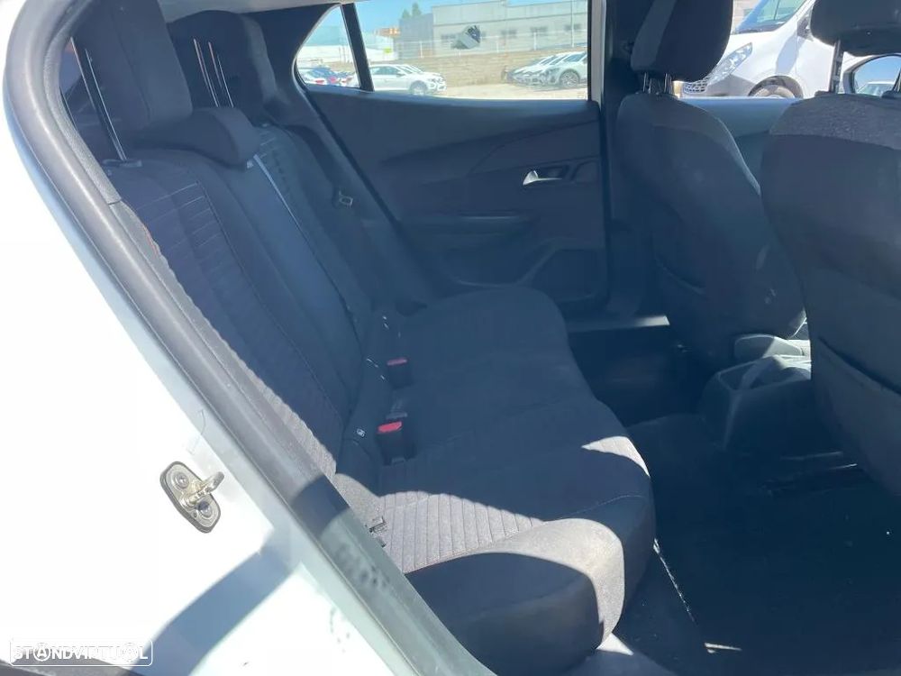 Peugeot 2008 PureTech 100 Active - 8