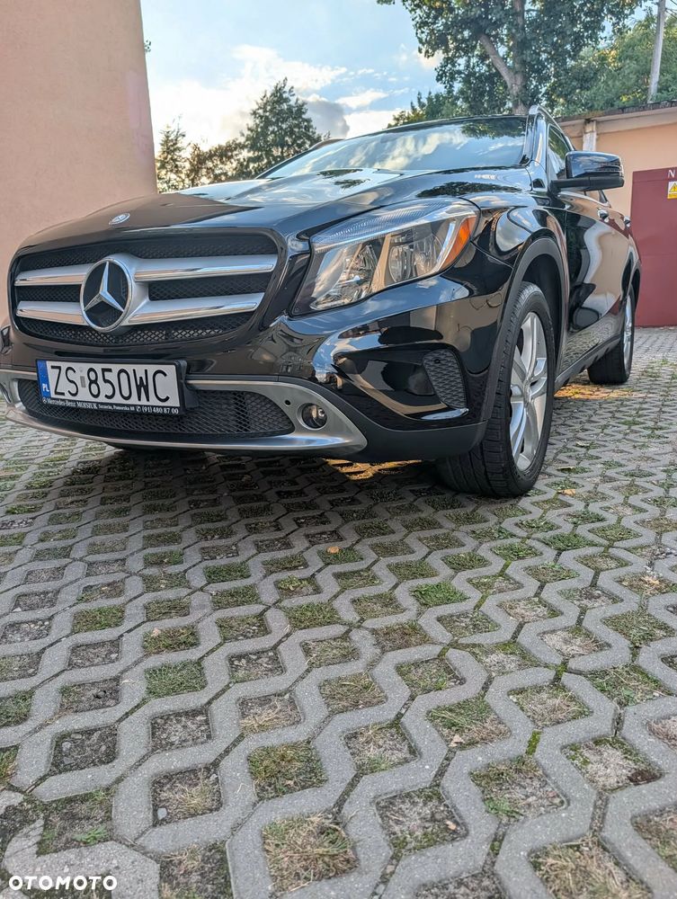 Mercedes-Benz GLA 250 7G-DCT UrbanStyle Edition - 3