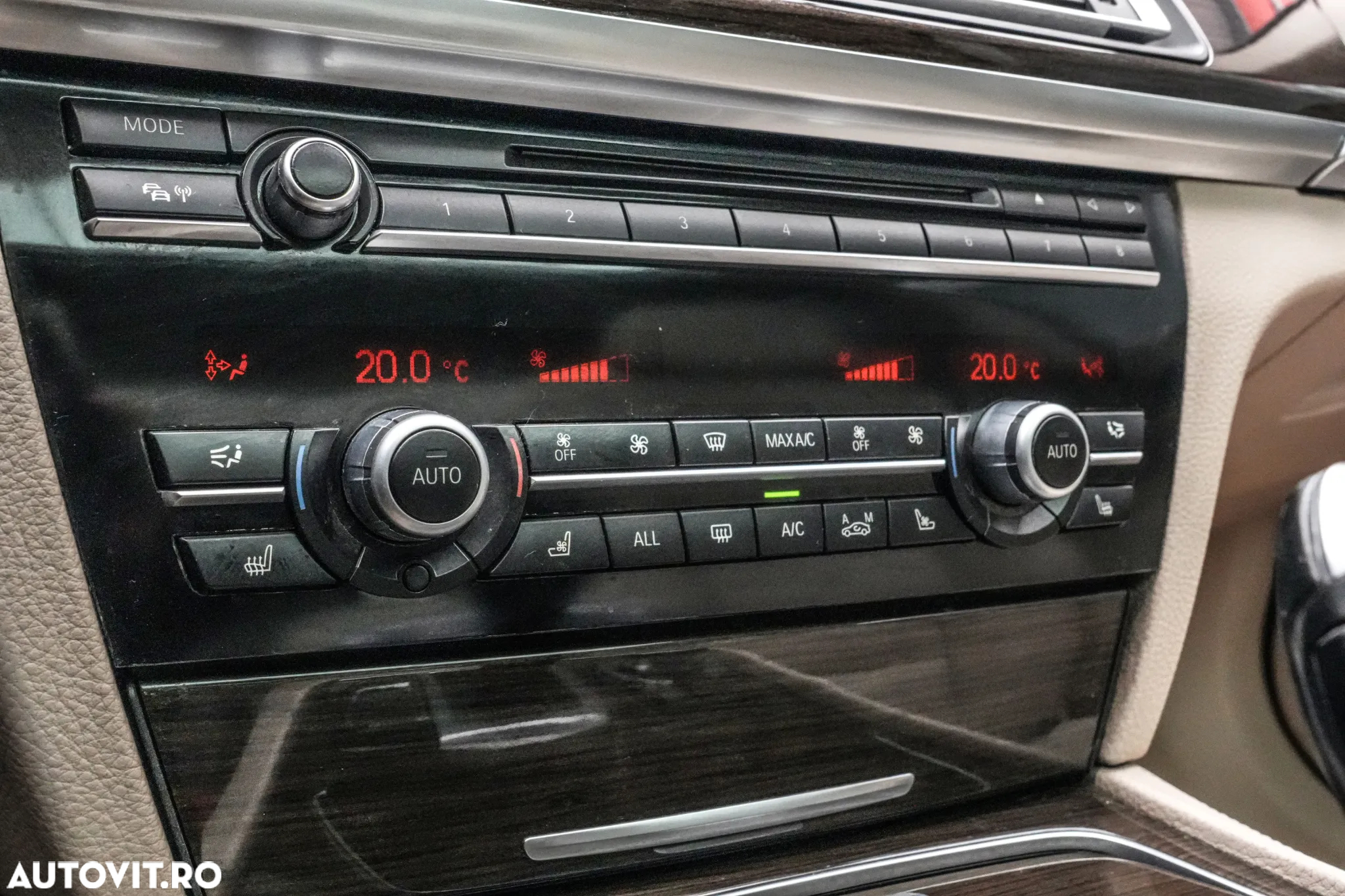 BMW Seria 7 730d xDrive - 27