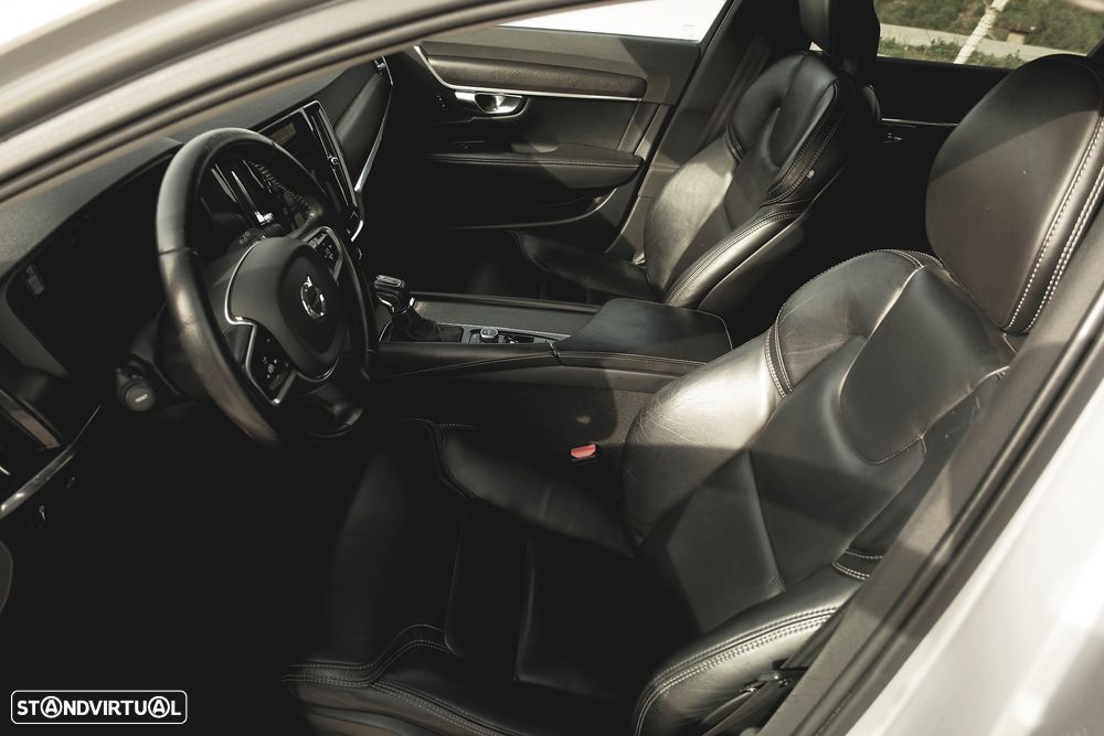 Volvo V90 Cross Country D5 AWD Geartronic Pro - 20