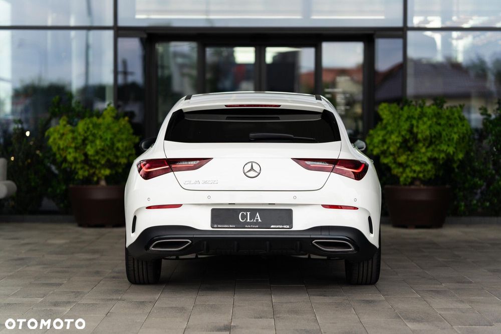 Mercedes-Benz CLA - 5