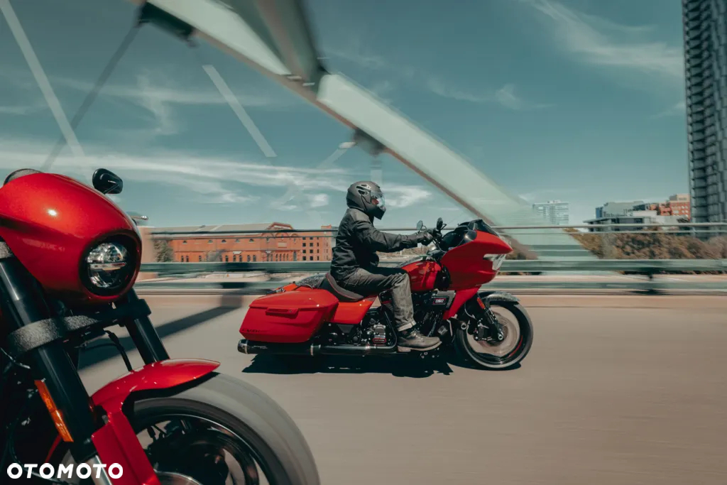 Harley-Davidson Touring Road Glide - 6