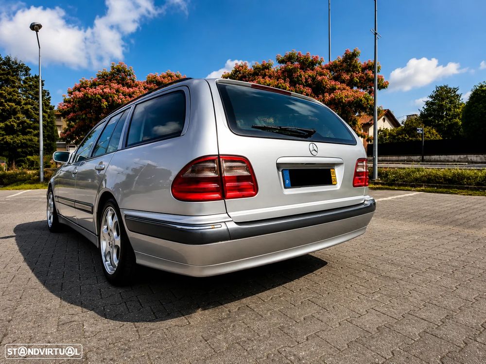 Mercedes-Benz E 220 - 2