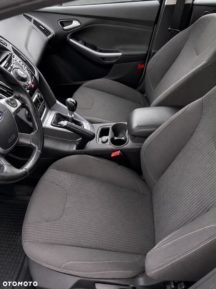 Ford Focus - 17