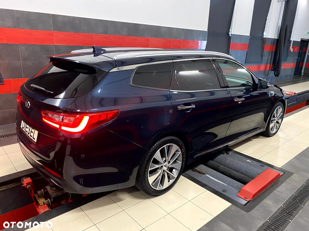 Kia Optima 1.7 CRDI XL DCT - 10