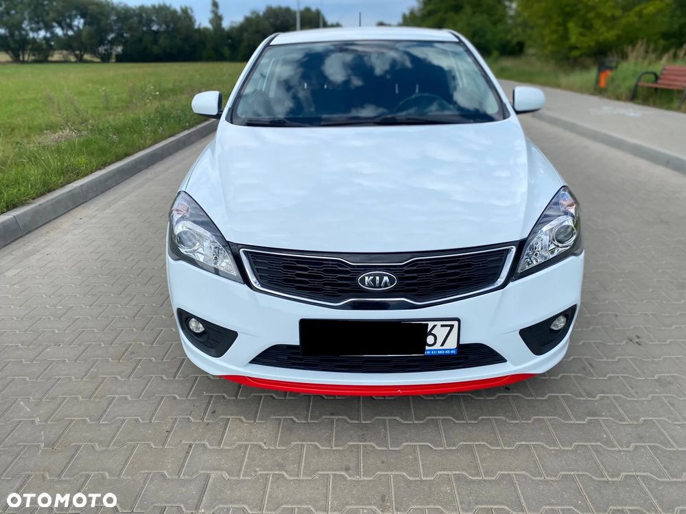 Kia Ceed - 2