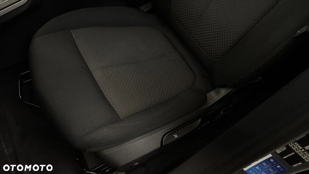 BMW Seria 1 118i Advantage - 20