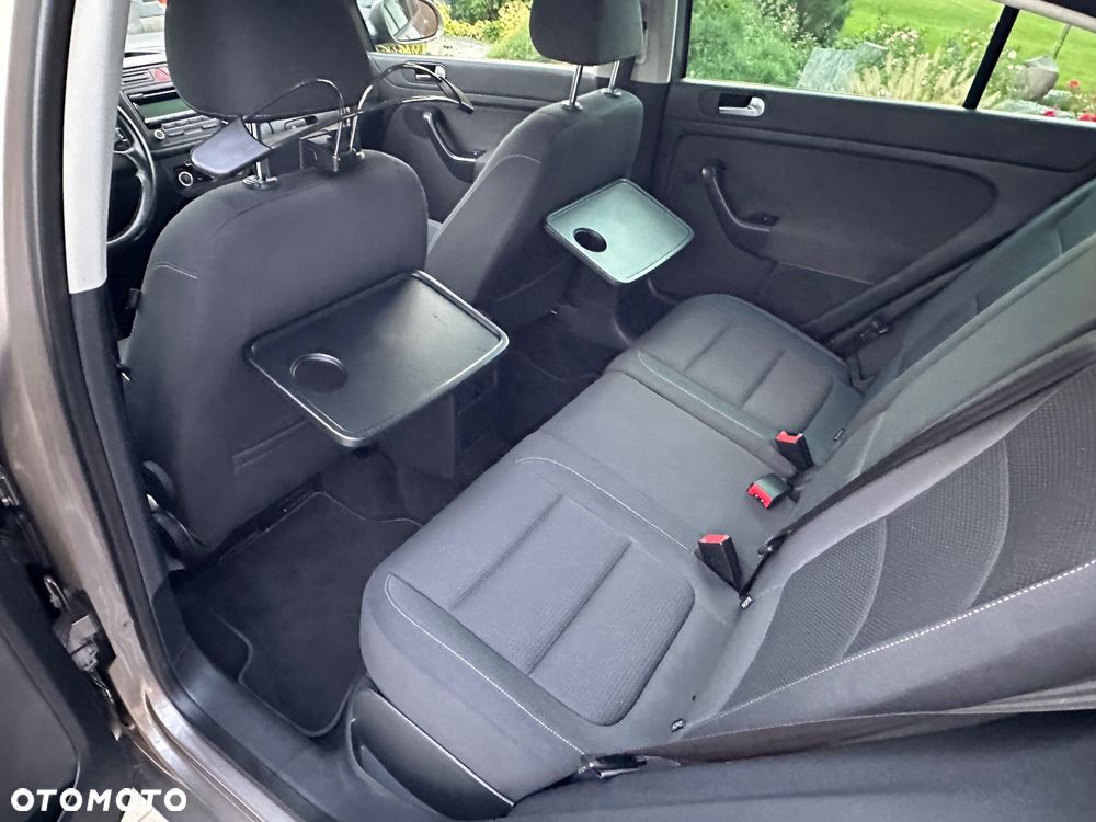 Volkswagen Golf Plus 1.6 TDI DPF DSG Team - 20