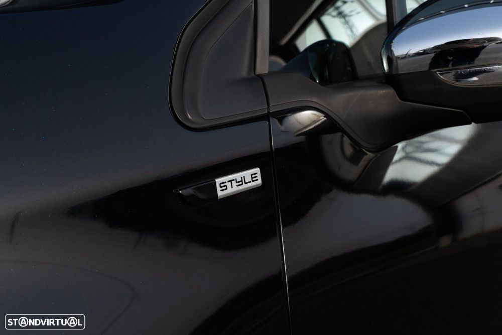 Peugeot 2008 1.2 PureTech Style - 36