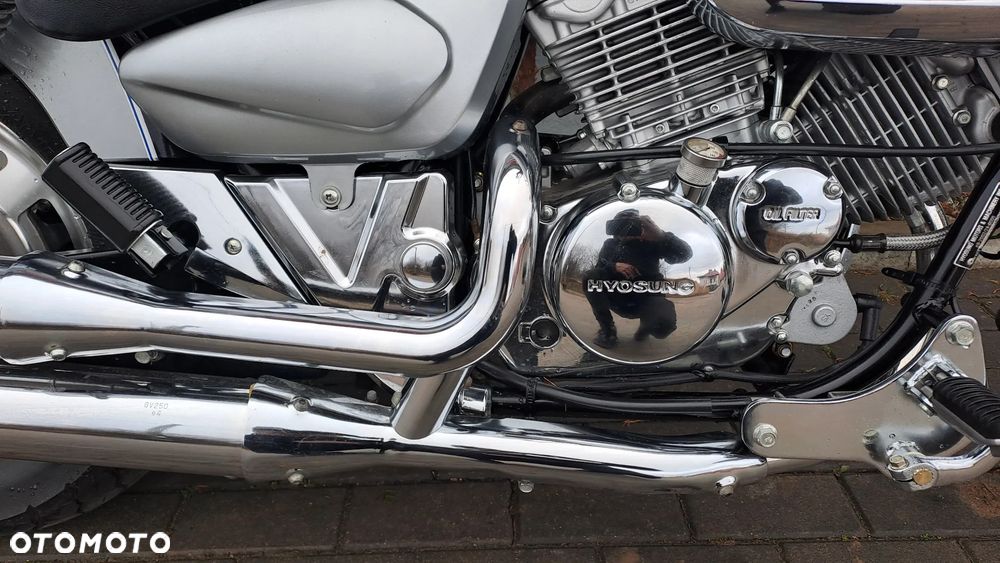 Hyosung GV - 16