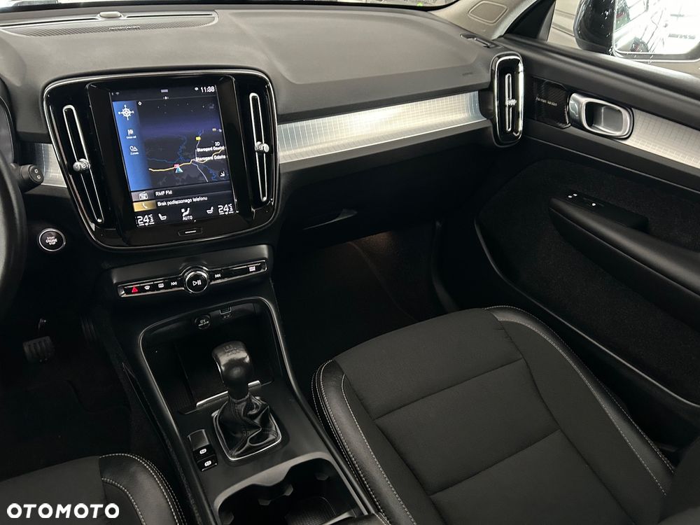 Volvo XC 40 D3 AWD RDesign - 20