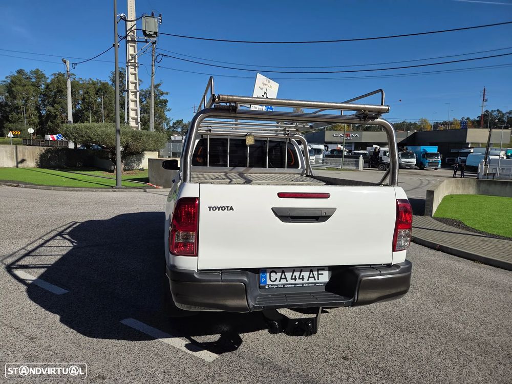 Toyota Hilux 4x4 2l - 6
