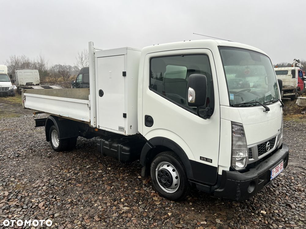 Nissan NT400 - 2