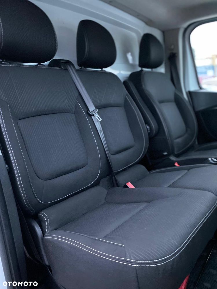 Renault Trafic - 16
