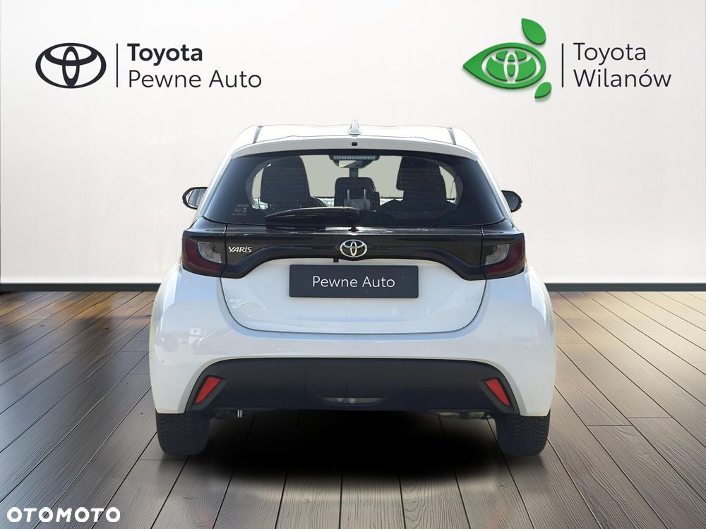 Toyota Yaris - 4
