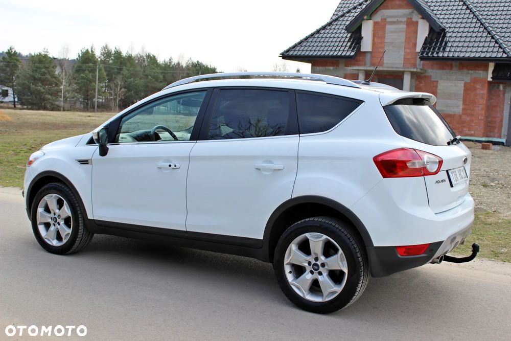 Ford Kuga 2.0 TDCi 4x4 Titanium - 4