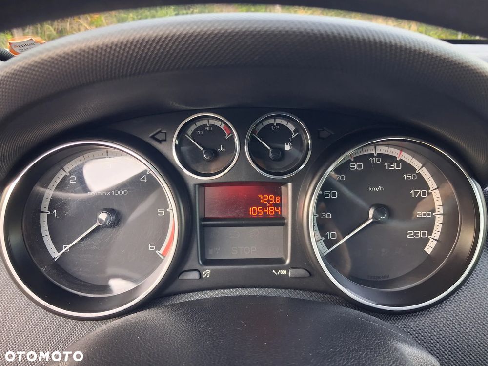 Peugeot 308 1.6 HDi Premium - 16
