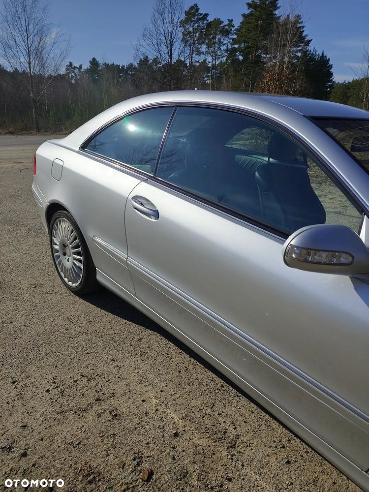 Mercedes-Benz CLK - 15