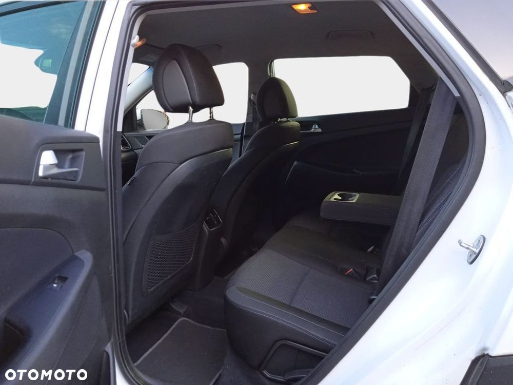 Hyundai Tucson 1.6 GDi Comfort 2WD - 28