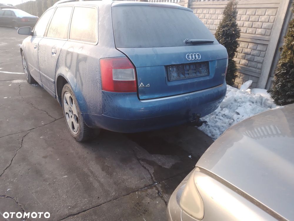AUDI A4 B6 AVANT 1.9 TDI AVF -  PODŁOKIETNIK - 12