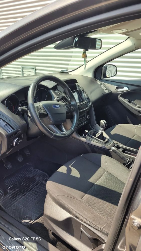 Ford Focus - 8