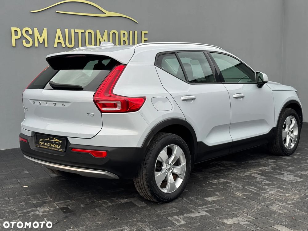 Volvo XC 40 T3 Momentum Pro - 9