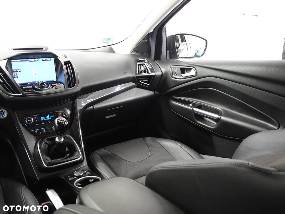 Ford Kuga 2.0 TDCi 4x4 Business Edition - 28