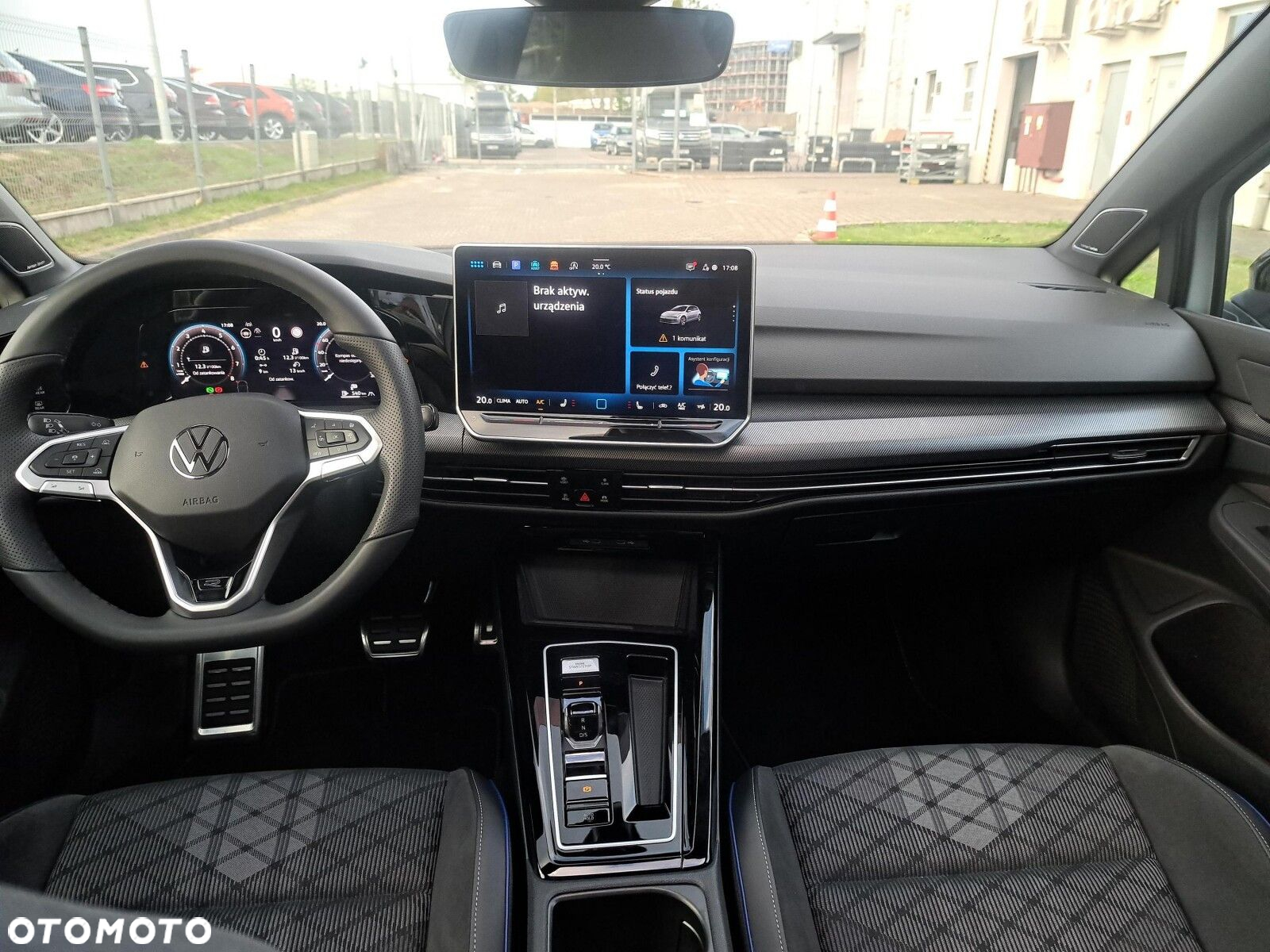 Volkswagen Golf VIII 1.5 eTSI mHEV R-Line Plus DSG - 16