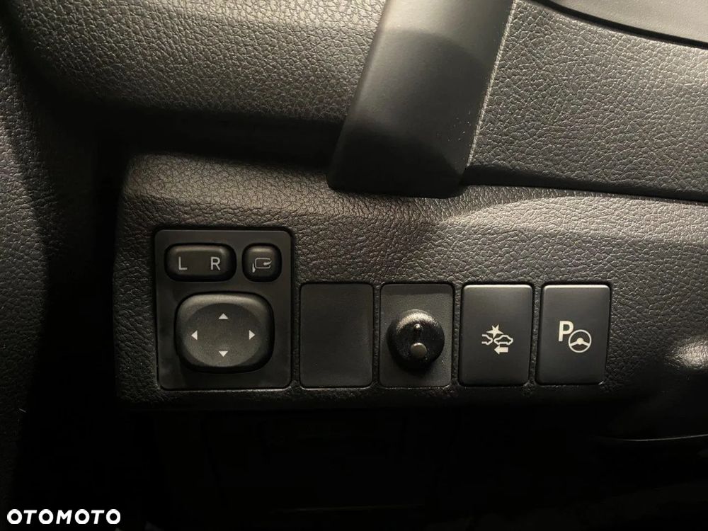 Toyota Auris Hybrid 135 Prestige - 7