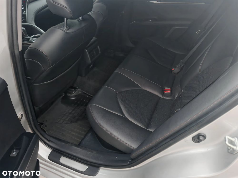 Toyota Camry 2.5 Hybrid Prestige CVT - 8